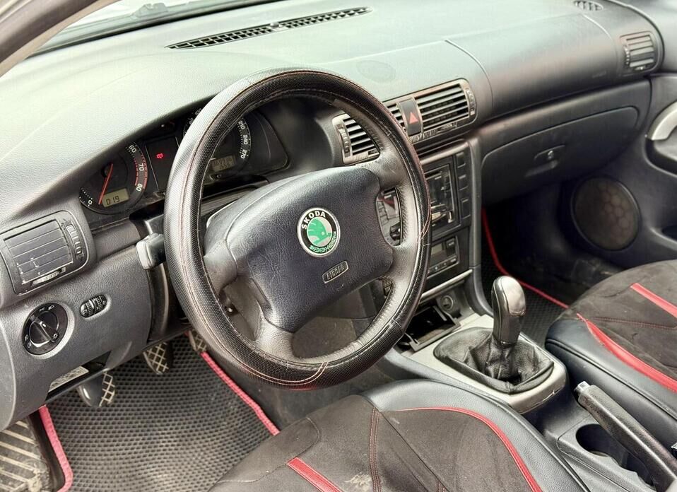 Skoda Superb, I 1.8 MT (150 л.с.)