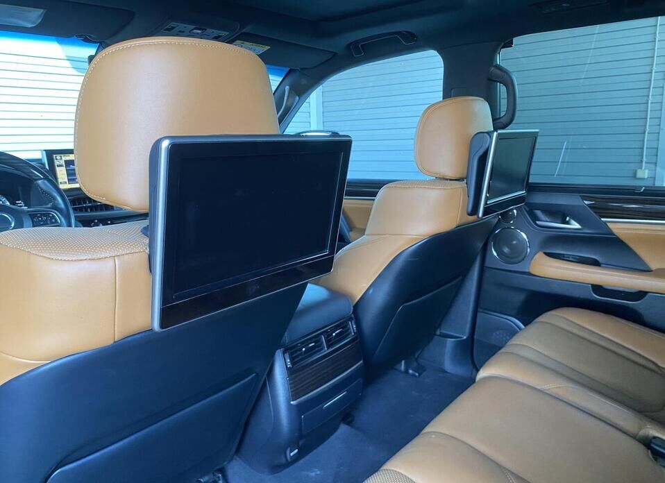 Lexus LX, III Рестайлинг 2 570 5.7 AT (367 л.с.) 4WD
