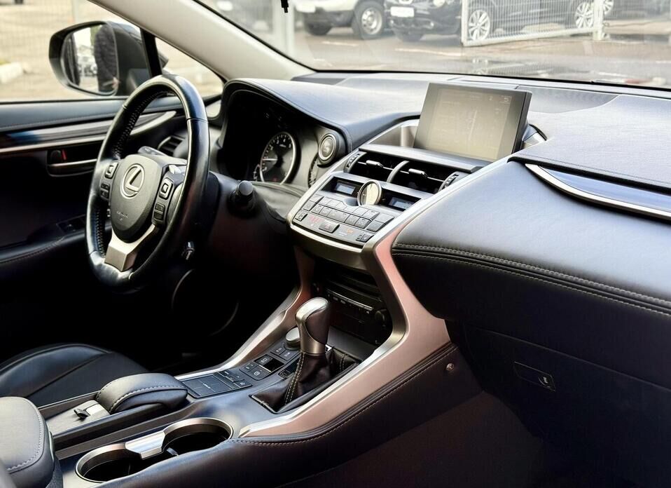 Lexus NX, I 200 2.0 CVT (150 л.с.) 4WD