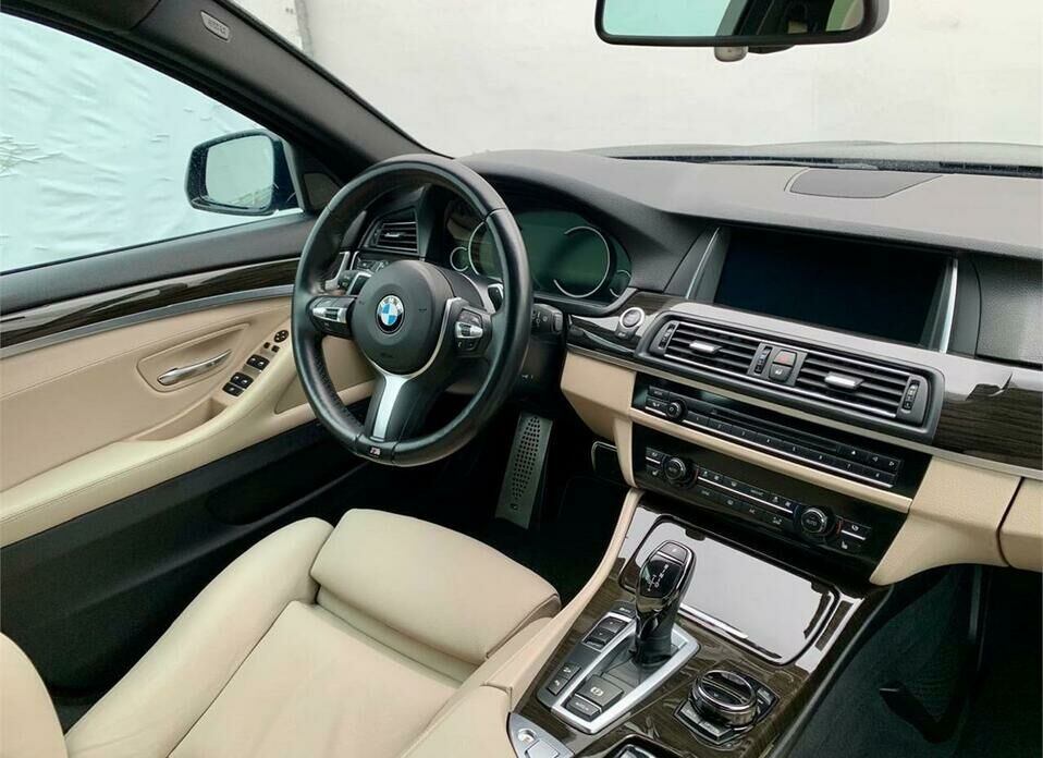 BMW 5 серии 535i xDrive 3.0 AT (306 л.с.) 4WD