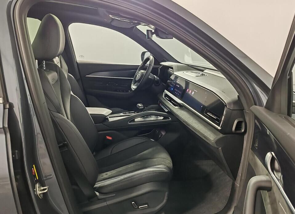 Geely Monjaro 2.0 AT (238 л.с.) 4WD