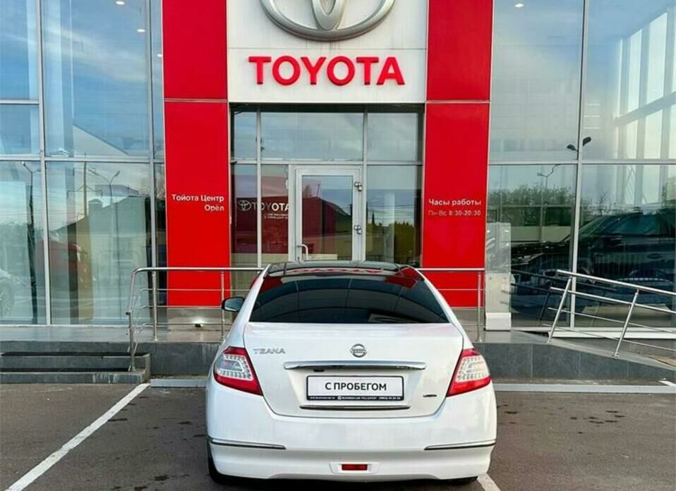 Nissan Teana 2.5 CVT (182 л.с.)