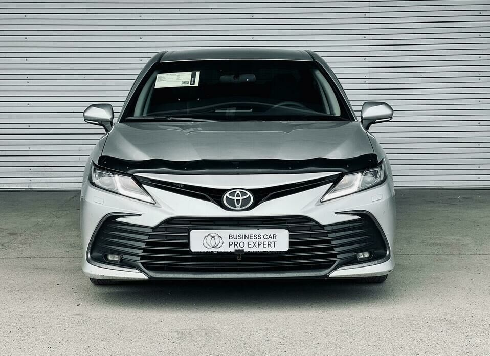 Toyota Camry 2.5 AT (200 л.с.)