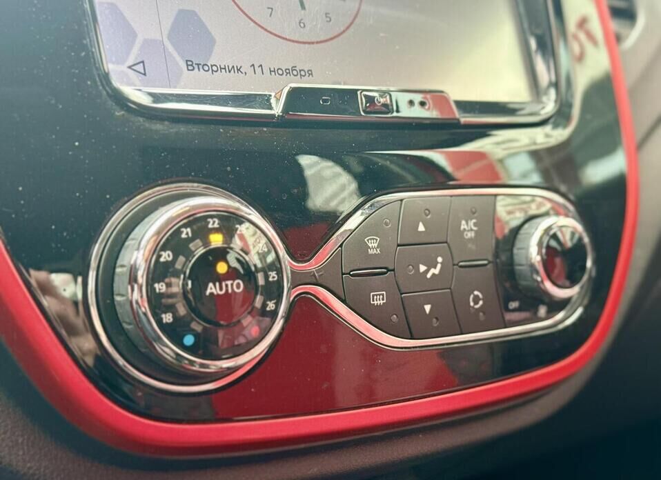 Renault Kaptur, I 2.0 AT (143 л.с.) 4WD